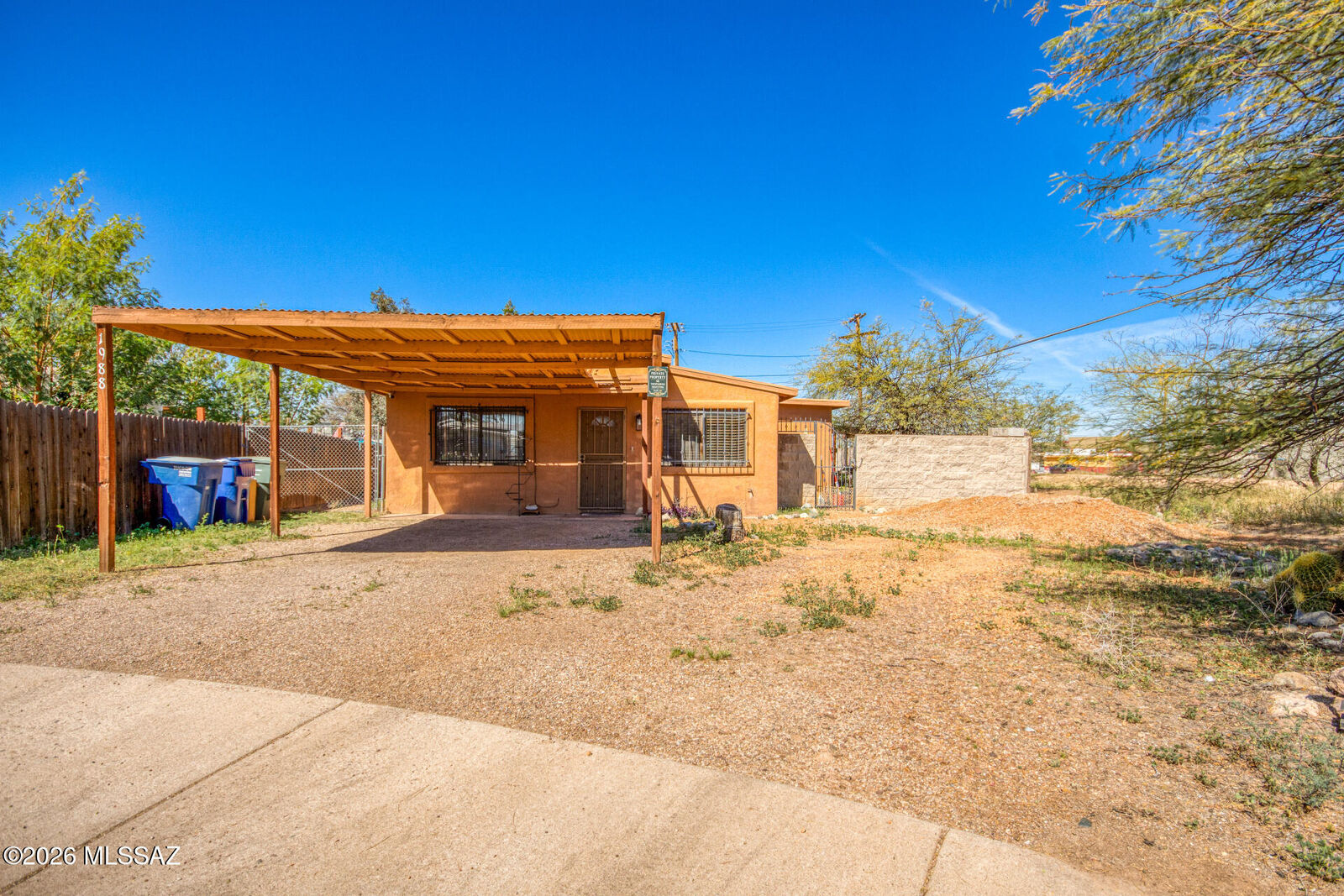 Property Photo:  1988 S Longfellow Place  AZ 85711 