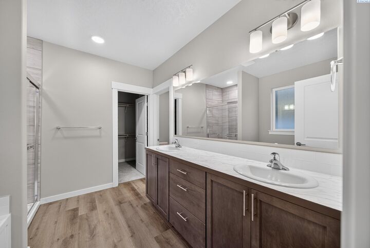 Property Photo:  2702 Alvarado Ct.  WA 99301 