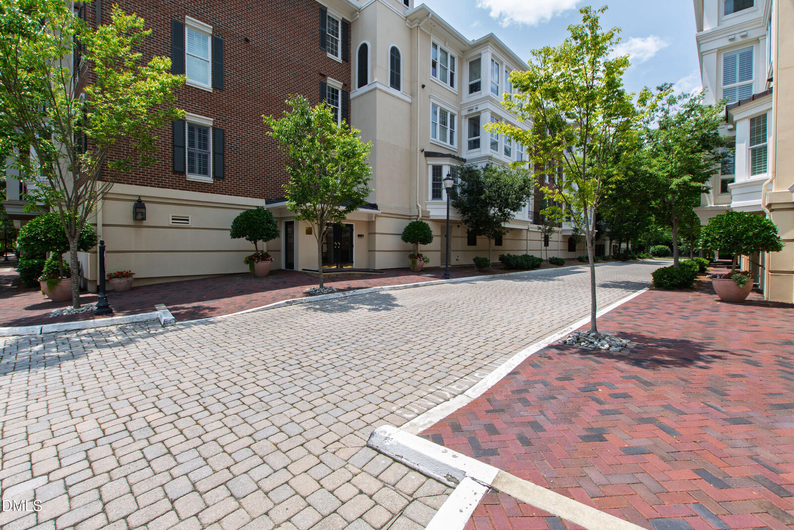 Property Photo:  2813 Market Bridge Lane 205  NC 27608 