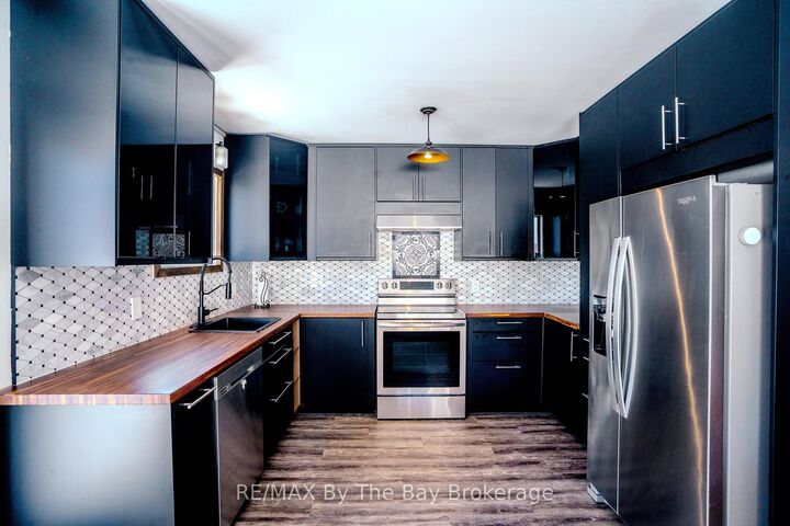 Property Photo: 247 Simcoe Street ON L0M 1S0