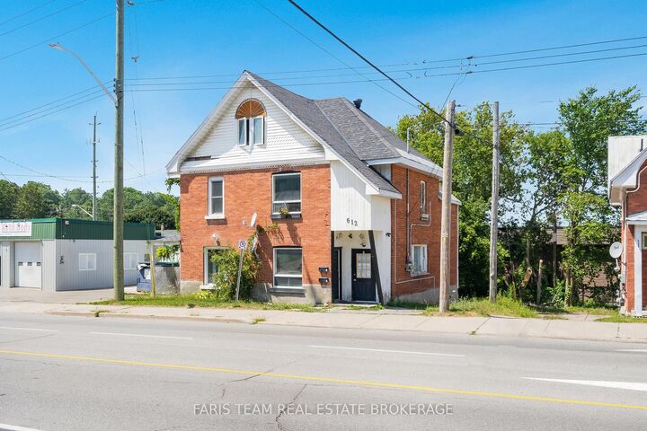 Property Photo: 612 Bay Street ON L4R 1L6