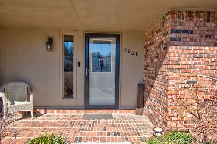 Property Photo:  3008 Shelby Circle  OK 74403 