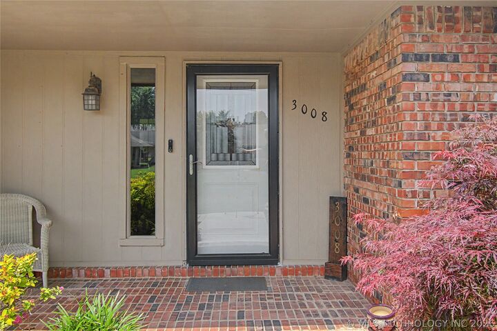 Property Photo:  3008 Shelby Circle  OK 74403 