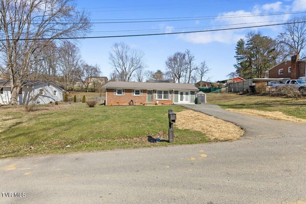 Property Photo: 226 Brandonwood Drive TN 37604