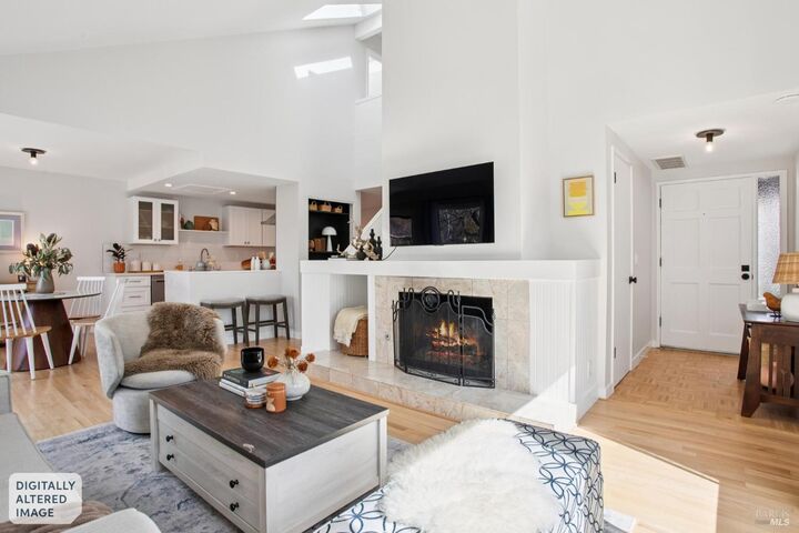 Property Photo:  18 Dunlin Court  CA 94903 