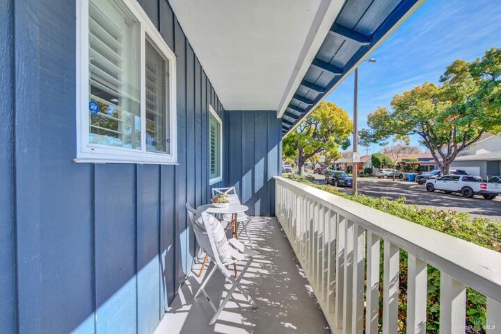 Property Photo:  216 Manhattan Street  CA 94591 