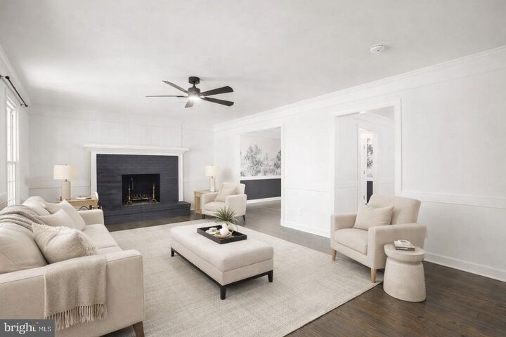 Property Photo:  306 Clydesdale Court  VA 22551 