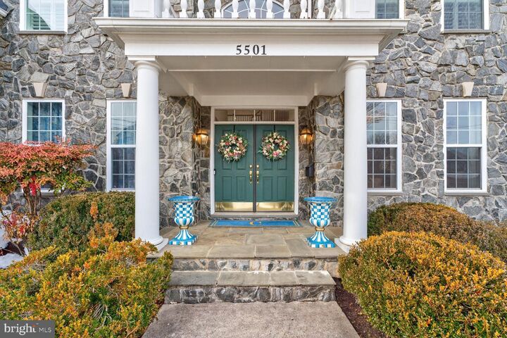 Property Photo: 5501 36th Street N VA 22207