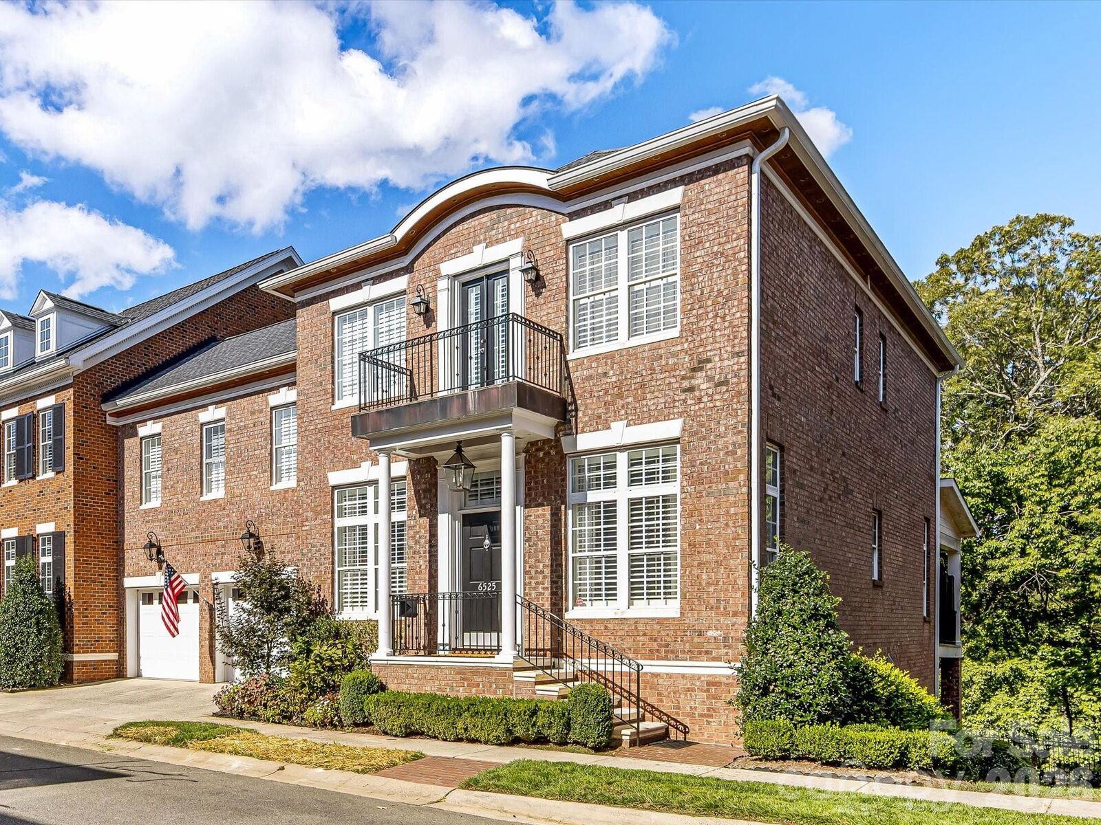 Property Photo:  6525 Wakehurst Road  NC 28226 