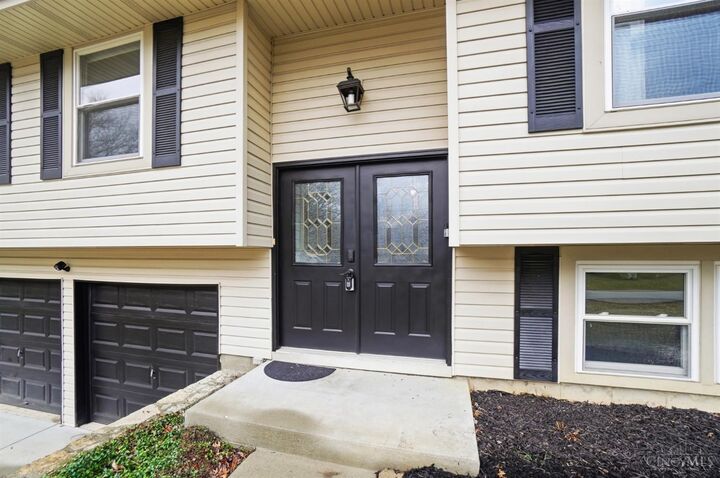 Property Photo:  5770 Elmcris Drive  OH 45150 