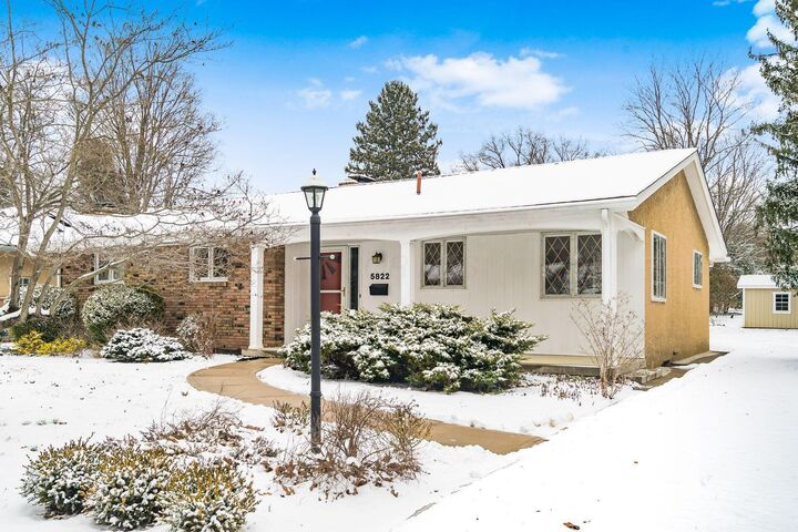 Property Photo: 5822 Falmouth Court OH 43085