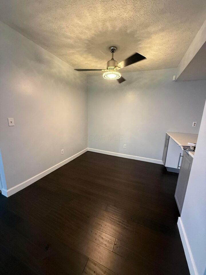 Property Photo: 1094 Merrimar S Circle OH 43220