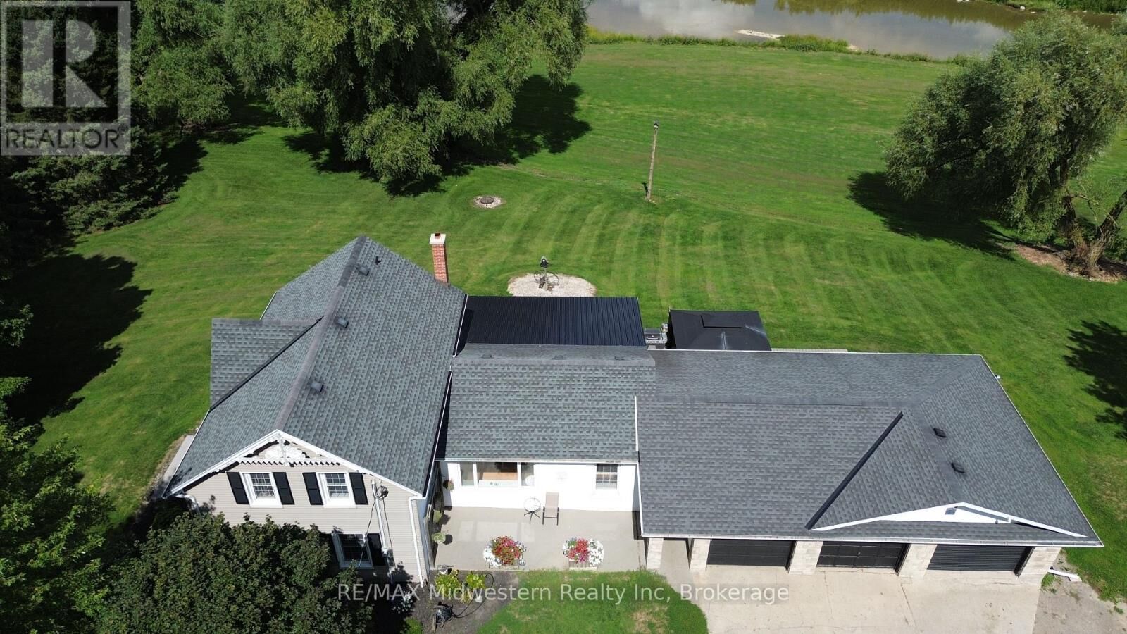 Property Photo:  2081 John Street East  ON N0G 1X0 