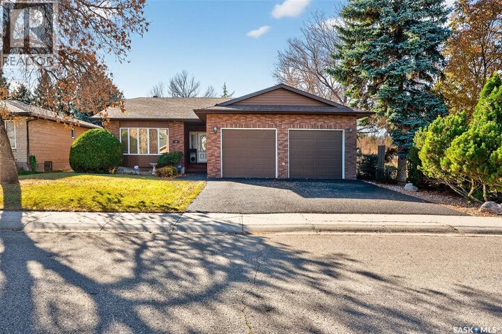 Property Photo:  34 Elisia Drive  SK S6J 1G9 