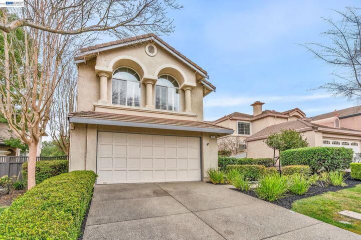 Property Photo: 690 Glasgow Cir CA 94526