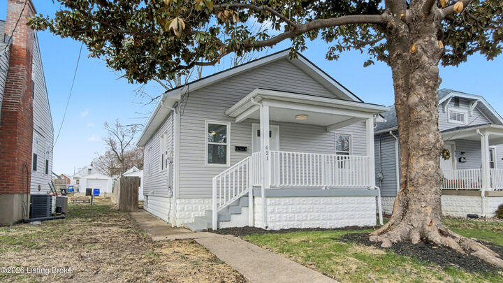 Property Photo:  621 Beecher St  KY 40215 