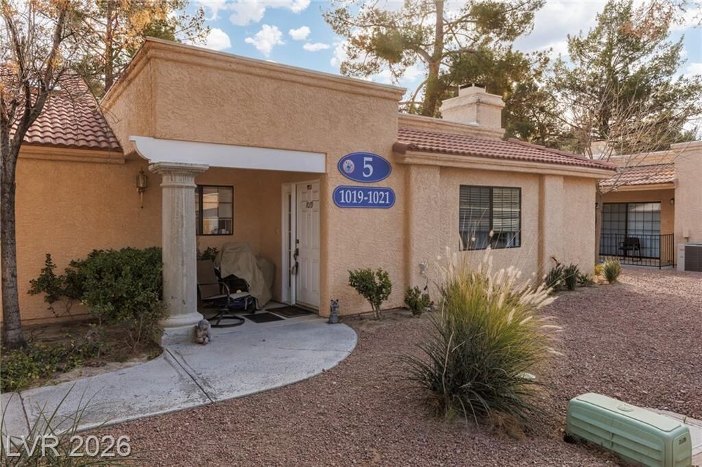 Property Photo:  2851 South Valley View Boulevard 1019  NV 89102 