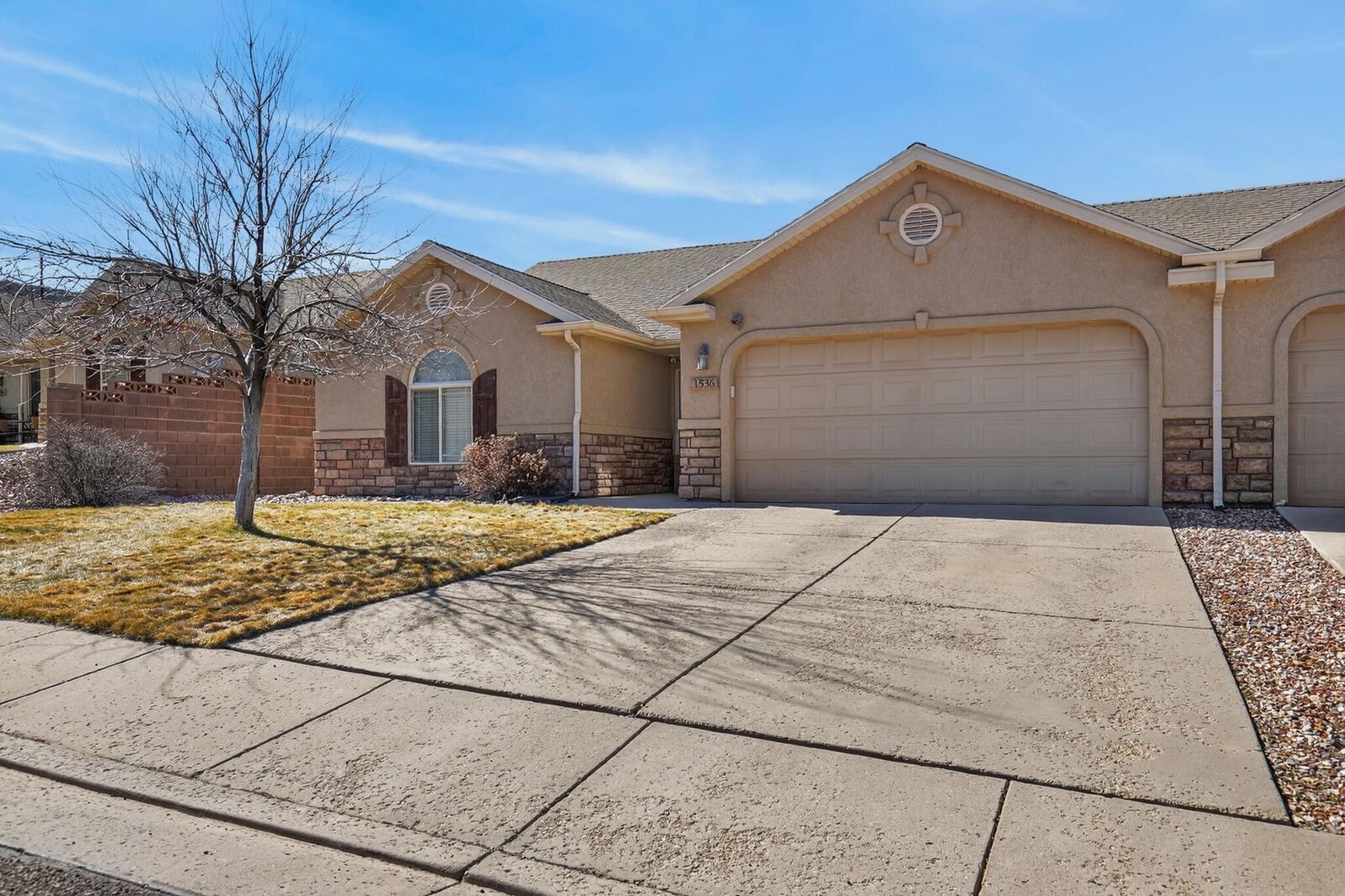 Property Photo:  1536 S Southern View Dr  UT 84720 