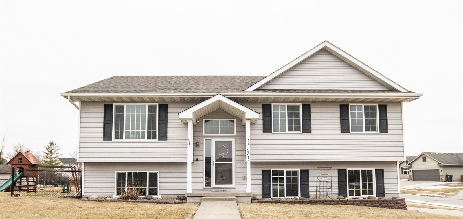 Property Photo:  2315 Maplewood Drive  IA 50109 