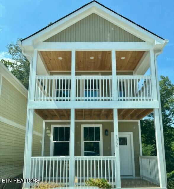 Property Photo:  172 W Meeting St  TN 37725 