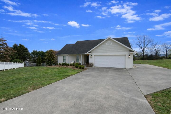 Property Photo:  1621 Upper Ridge Court  TN 37862 