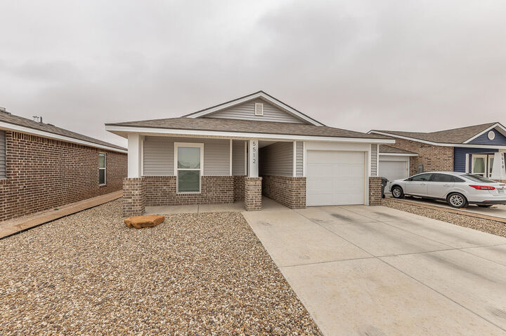 Property Photo:  5512 Queens Street  TX 79416 