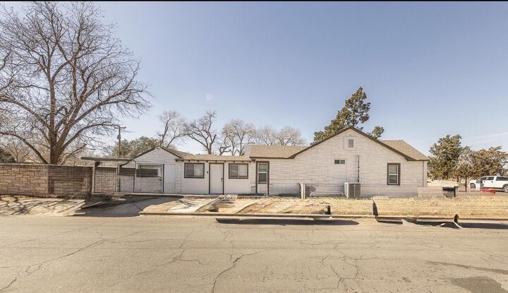 Property Photo:  2301 27th Street  TX 79411 