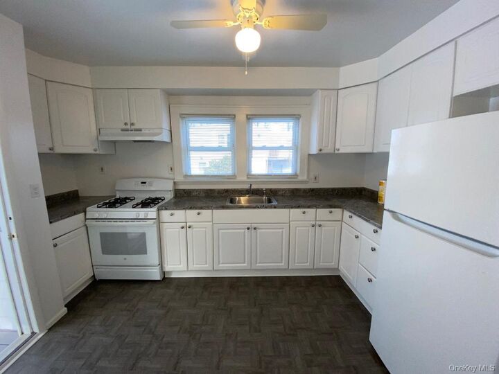 Property Photo:  56 Millspaugh Lane 1st Floor  NY 10954 