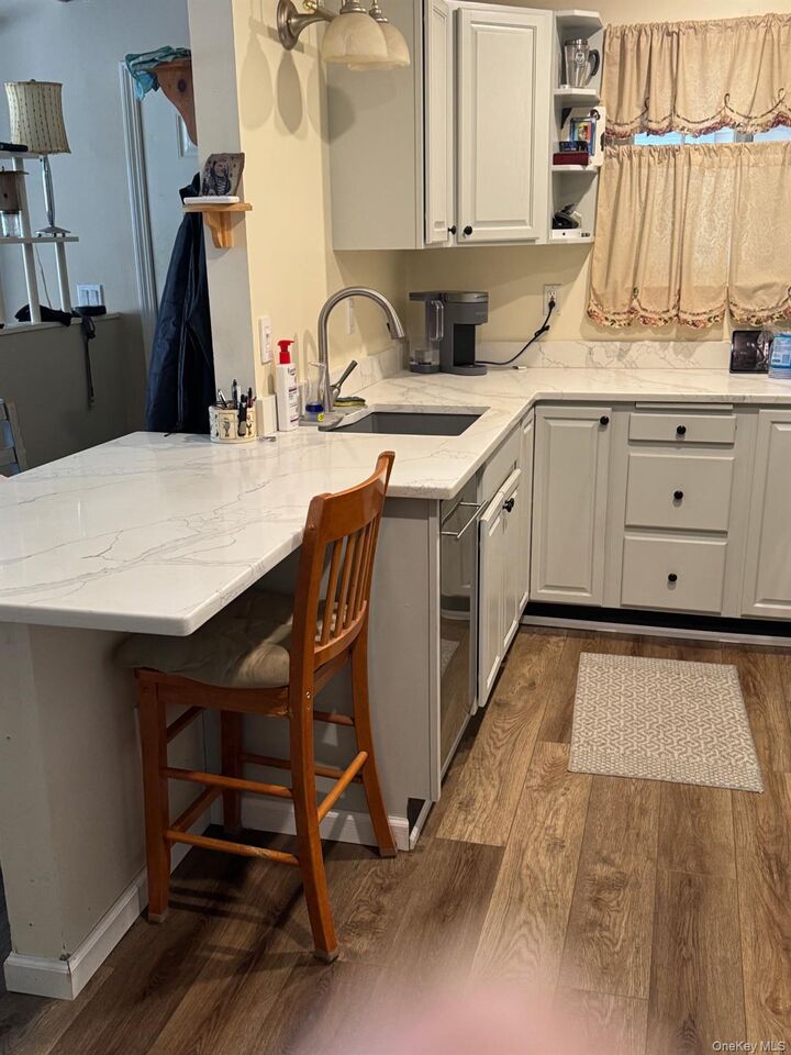 Property Photo:  411 Fox Run Lane  NY 10512 