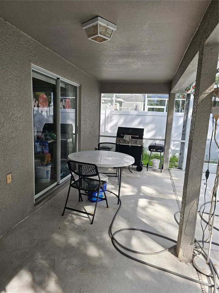 Property Photo:  270 Augustine Court  FL 32765 
