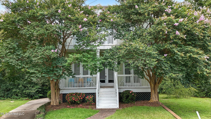 Property Photo:  1618 Cypress Lane  MS 39507 