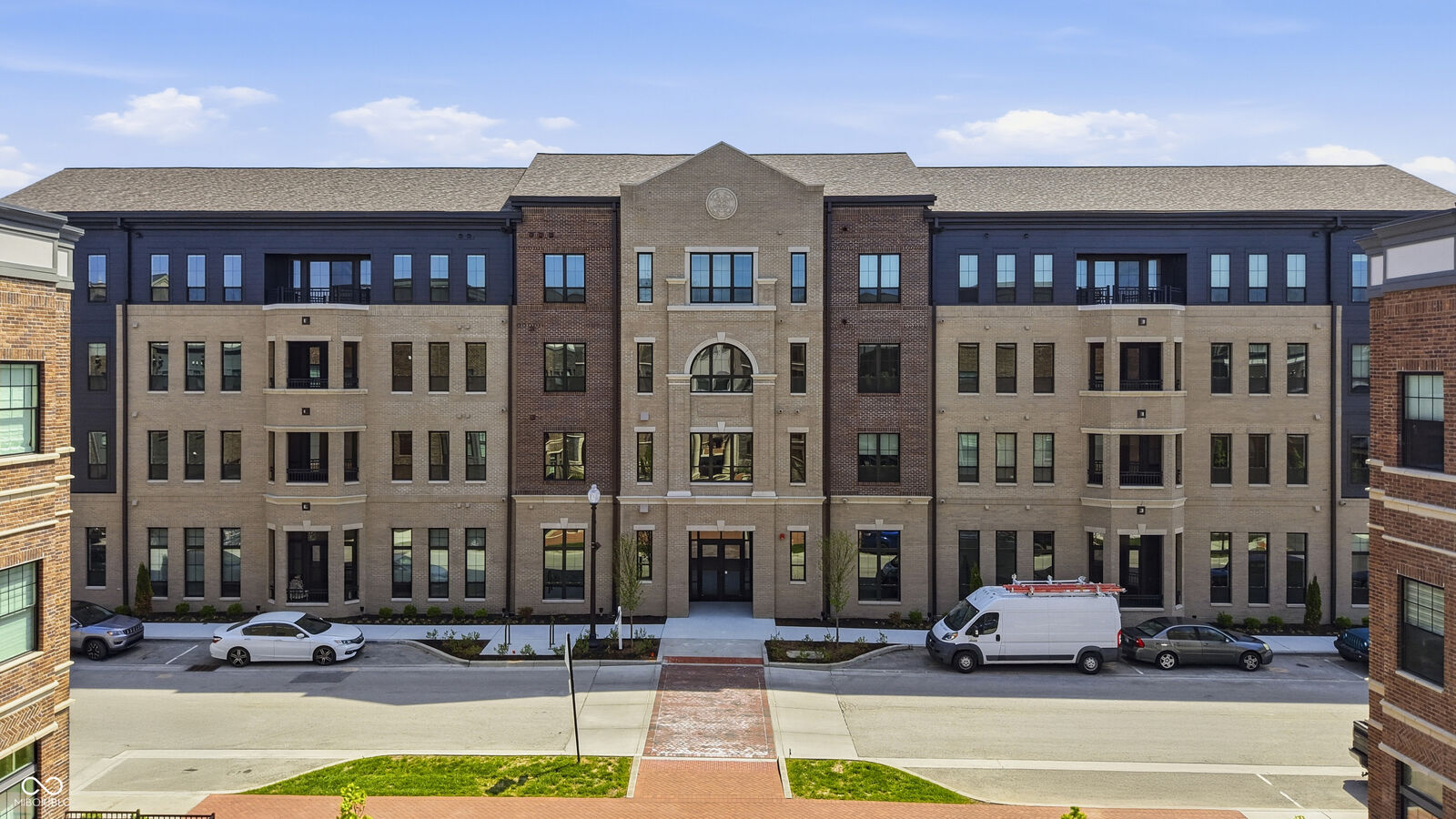 Property Photo: 925 Veterans Way 104 IN 46032