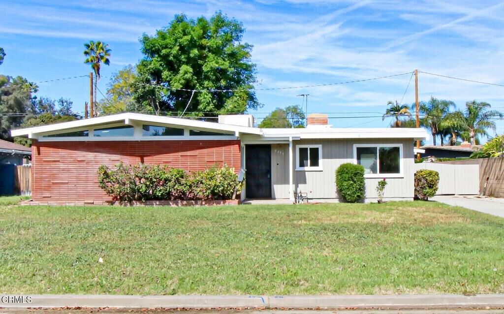 Property Photo:  5273 Greenbrier Drive  CA 92504 