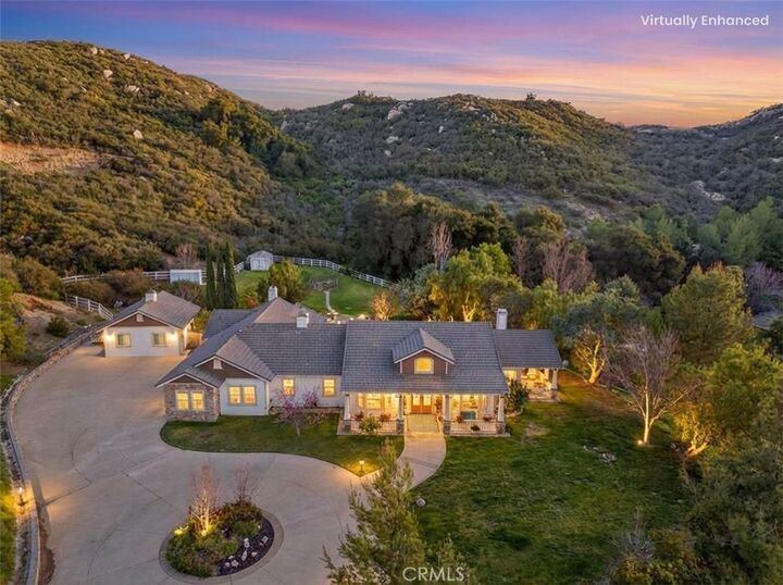 Property Photo:  41275 Hacienda Drive  CA 92562 
