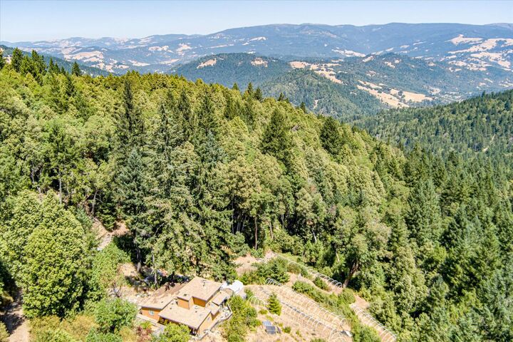 Property Photo: 5500 Rancho Sequoia Drive CA 95511