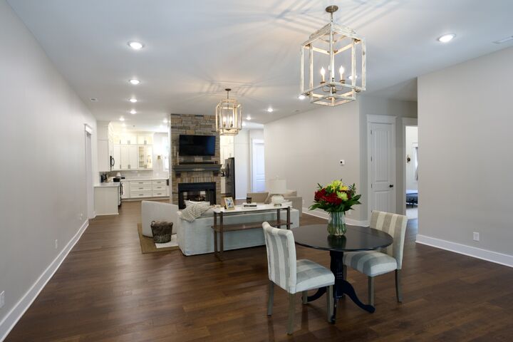 Property Photo:  807 N Maple St  TN 37130 