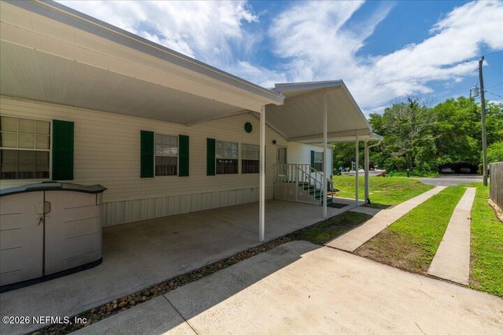 Property Photo: 120 Waterway Avenue FL 32189