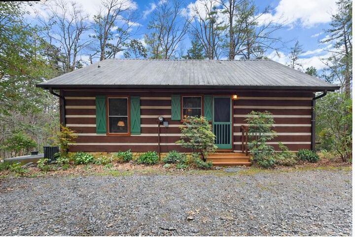 Property Photo:  206 Misty Hollow  GA 30513 