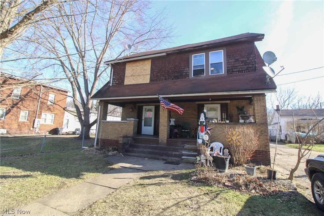 Property Photo:  2226 Mahoning Avenue  OH 44483 