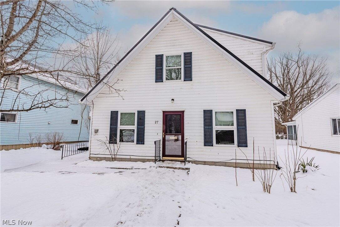 Property Photo:  27 Union Street  OH 44074 
