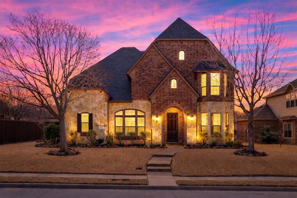 Property Photo:  832 Windham Drive  TX 75087 