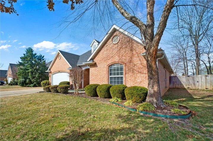 Property Photo:  4413 Arlington Drive  AR 72758 