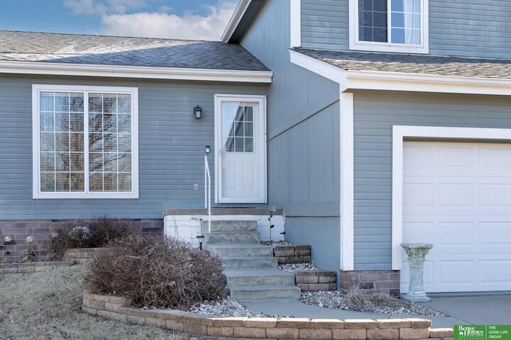 Property Photo:  6703 N 110th Avenue  NE 68164 