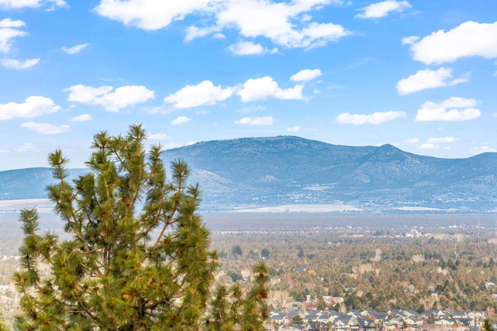 Property Photo:  1200 NW Constellation Drive  OR 97703 