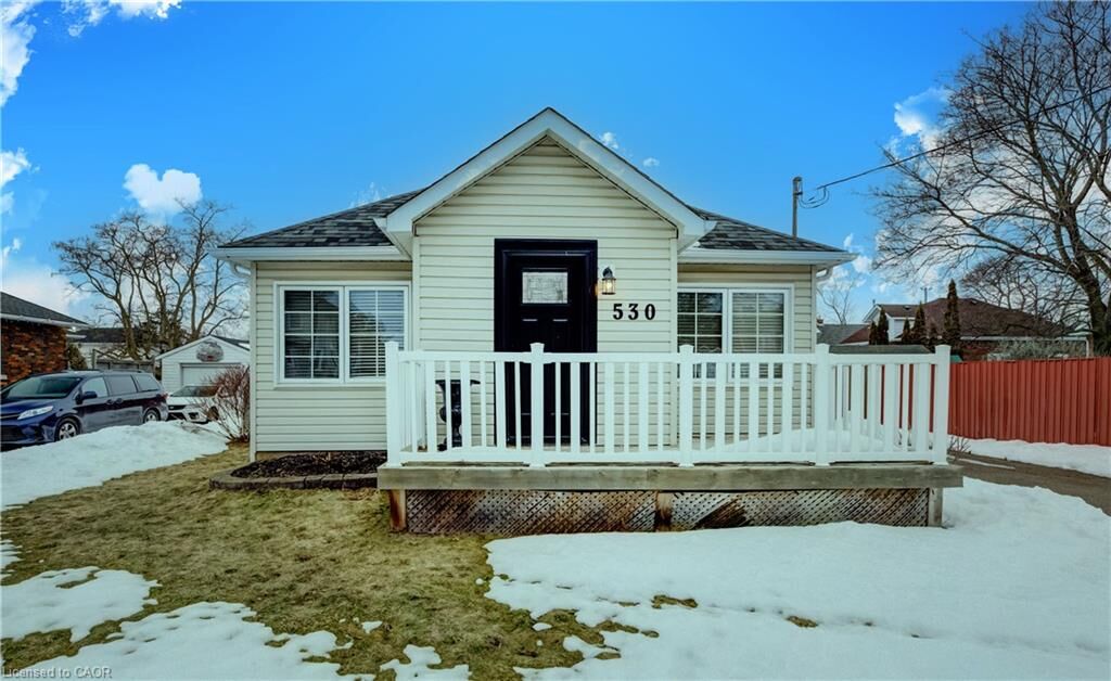 Property Photo:  530 Frederick Street  ON N3H 2A2 