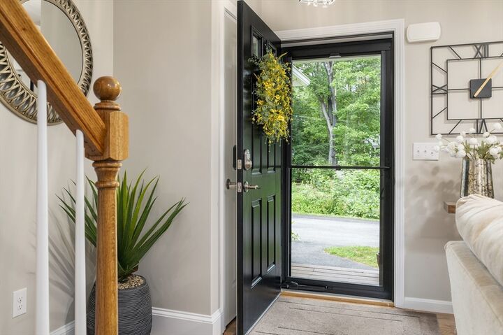 Property Photo:  16 Farnum St  MA 01569 