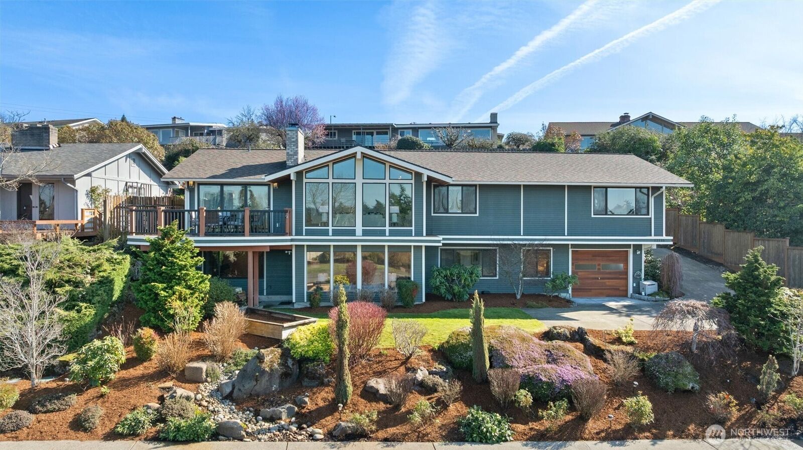 Property Photo: 12115 SE 16th Place WA 98005