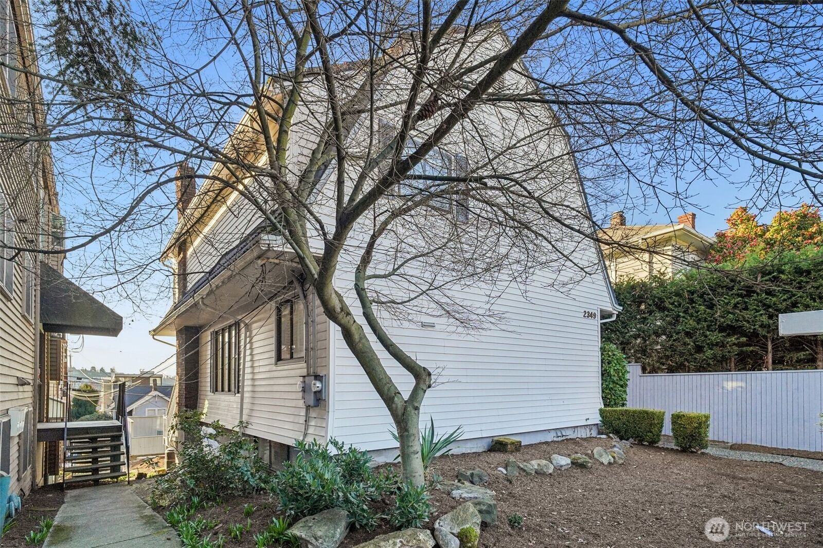 Property Photo: 2349 Boylston Avenue E WA 98102