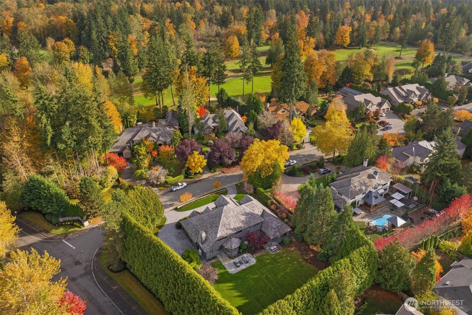 Property Photo:  105  Windsor Drive SE  WA 98074 
