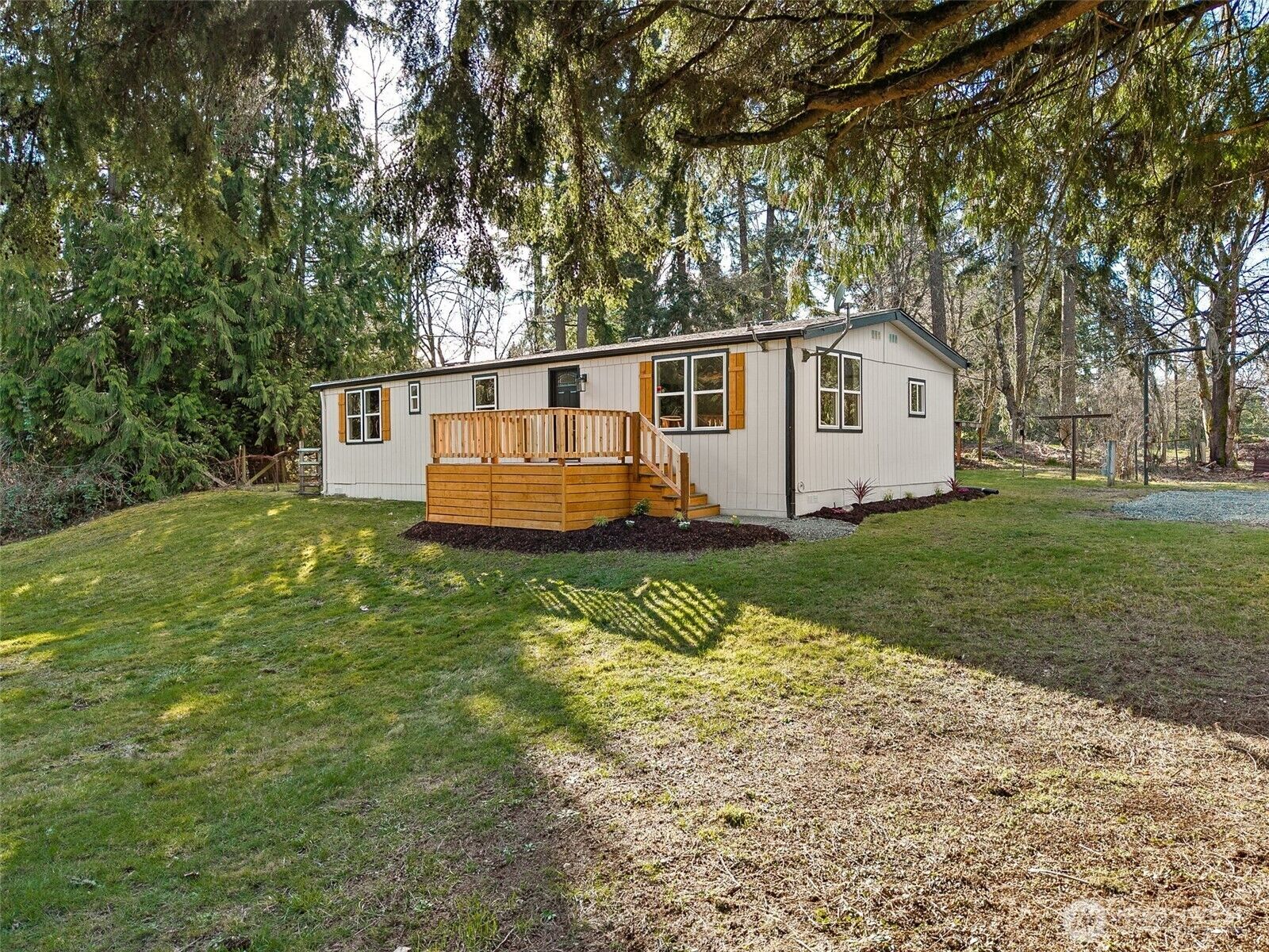 Property Photo:  13816  48th Avenue Ct E  WA 98446 